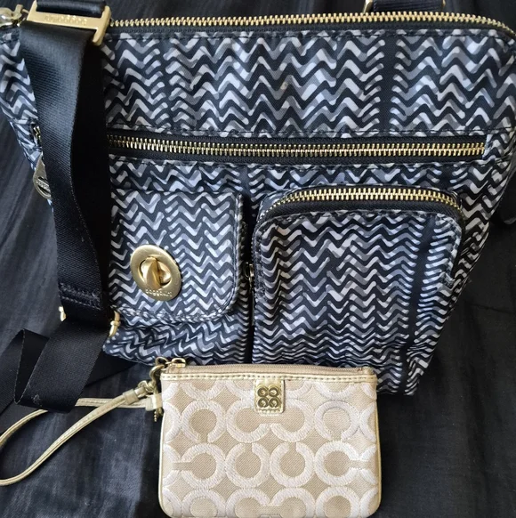 Chic Blue and Gold Bag Trio with Cream Pouch And One Mystery Jewelry Bag - Picture 3 of 5